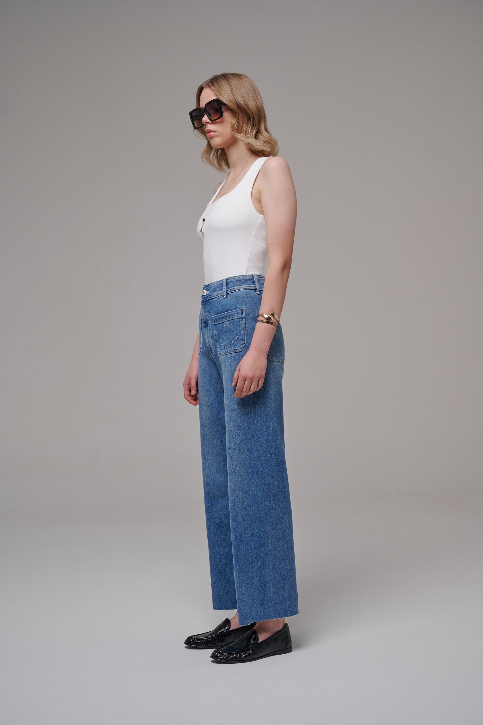 Gigi Light Blue
