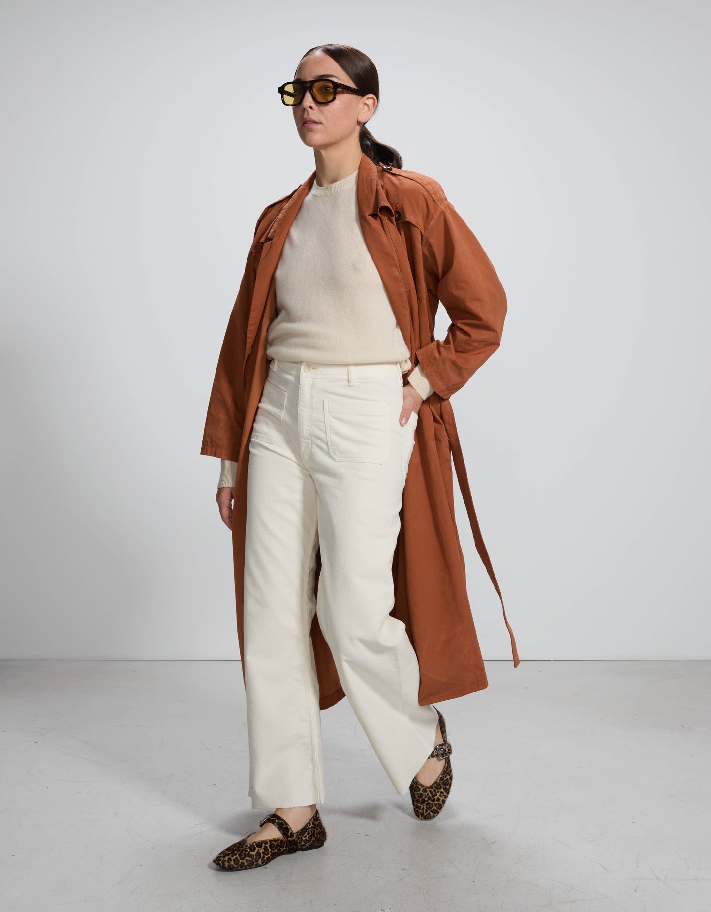 Gigi Velvet Ecru - side view - ReikoParis