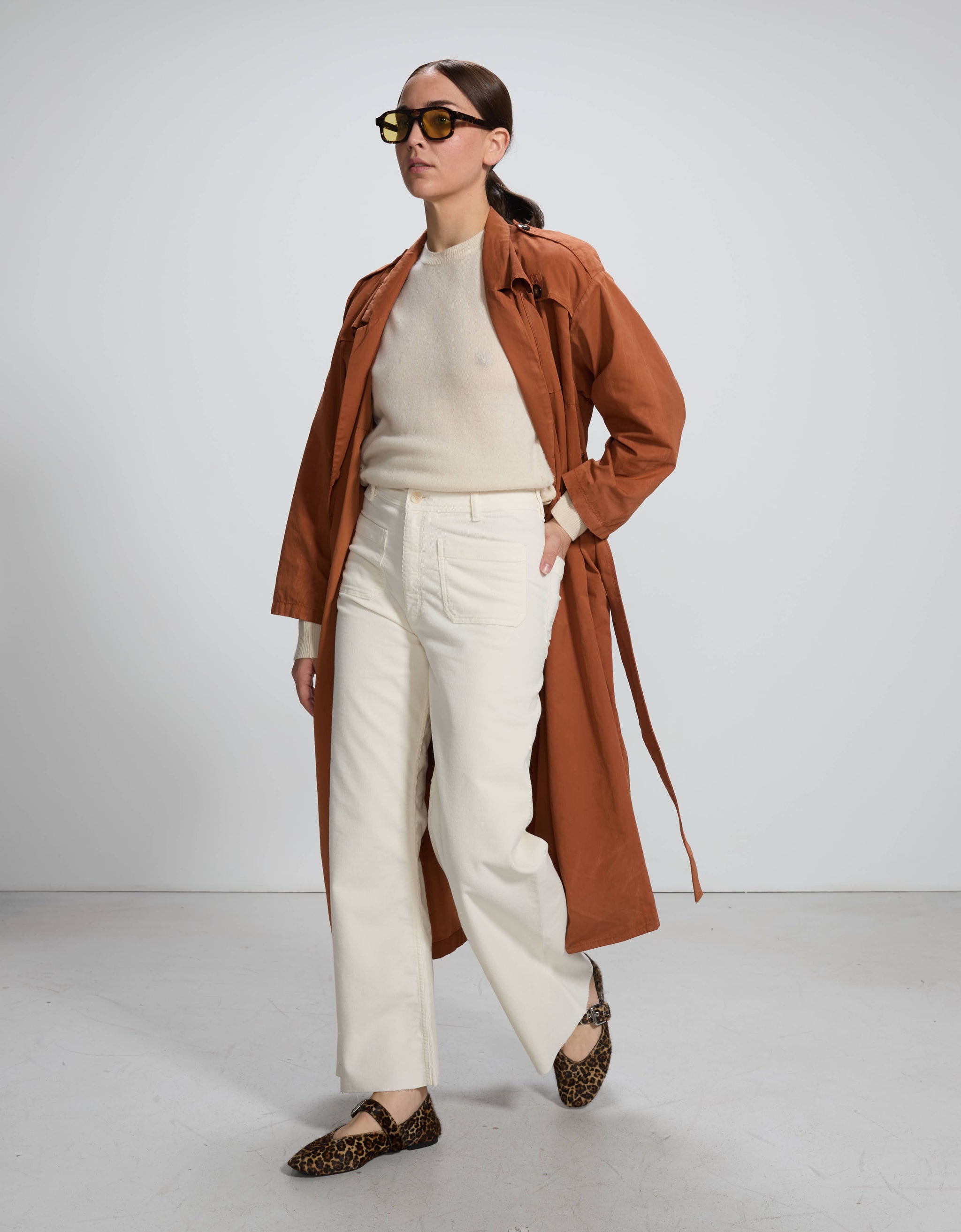 Gigi Velvet Ecru - side view - ReikoParis