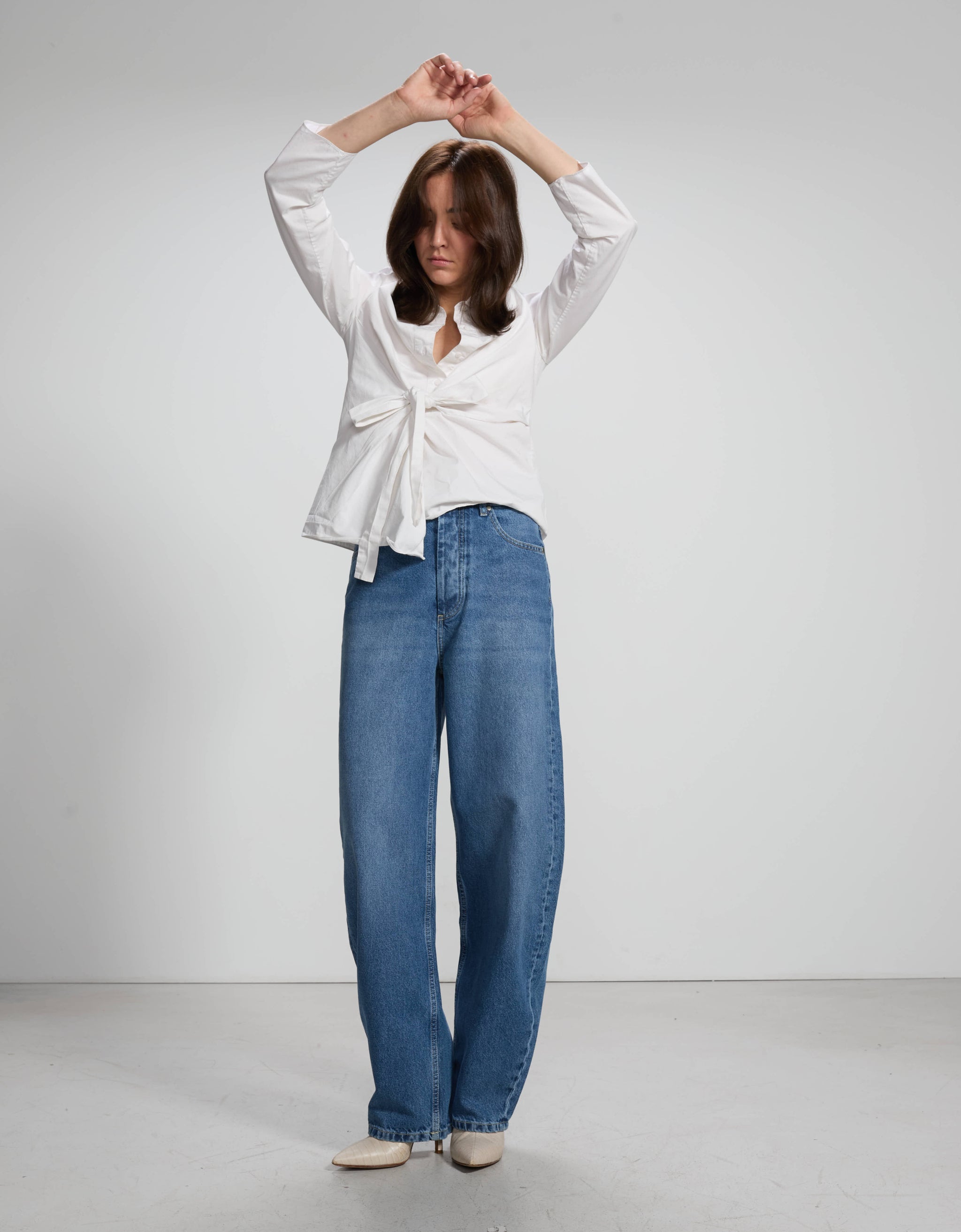 Harlow Medium Blue - side view - ReikoParis