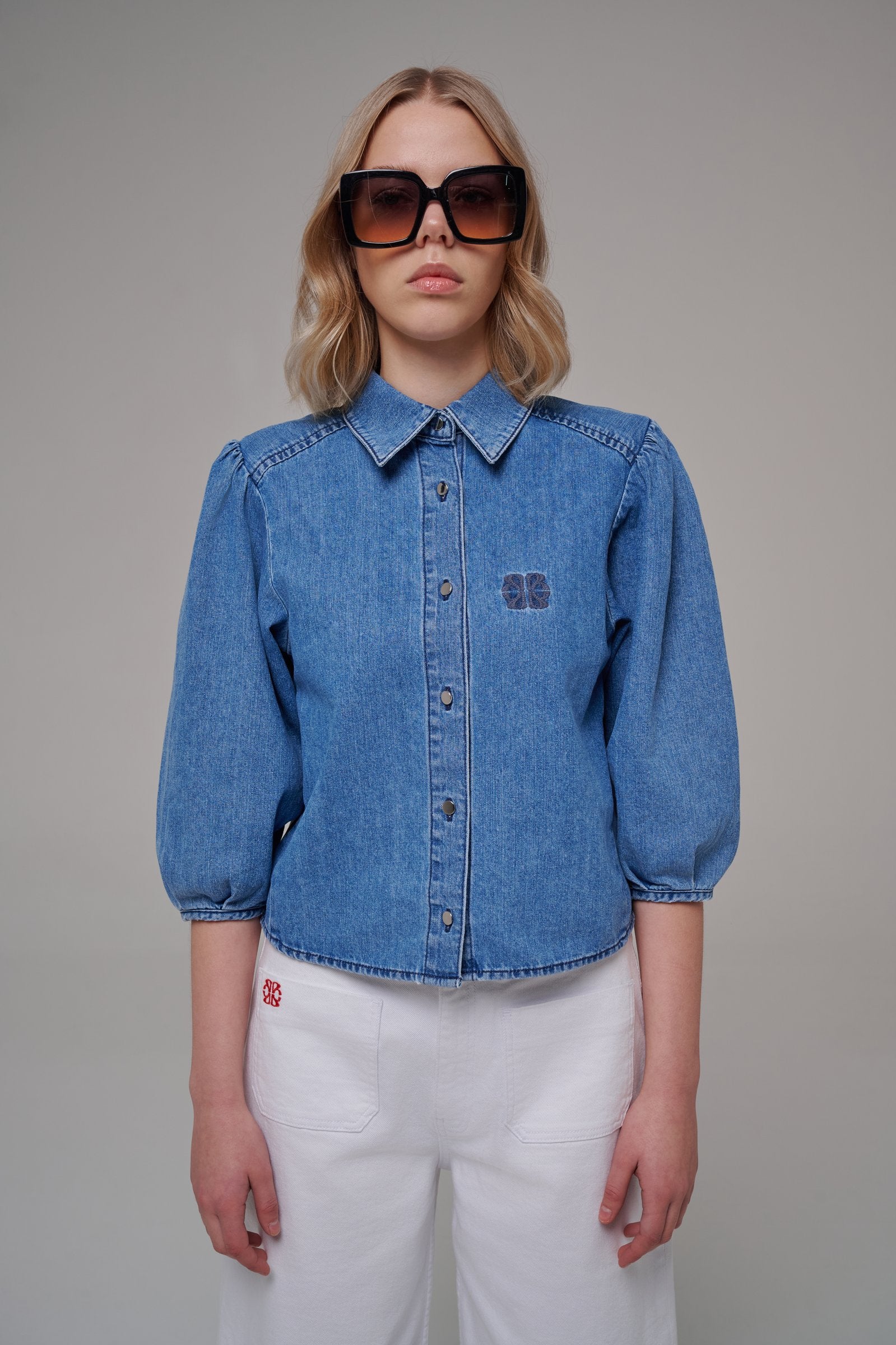Hazel Medium Blue
