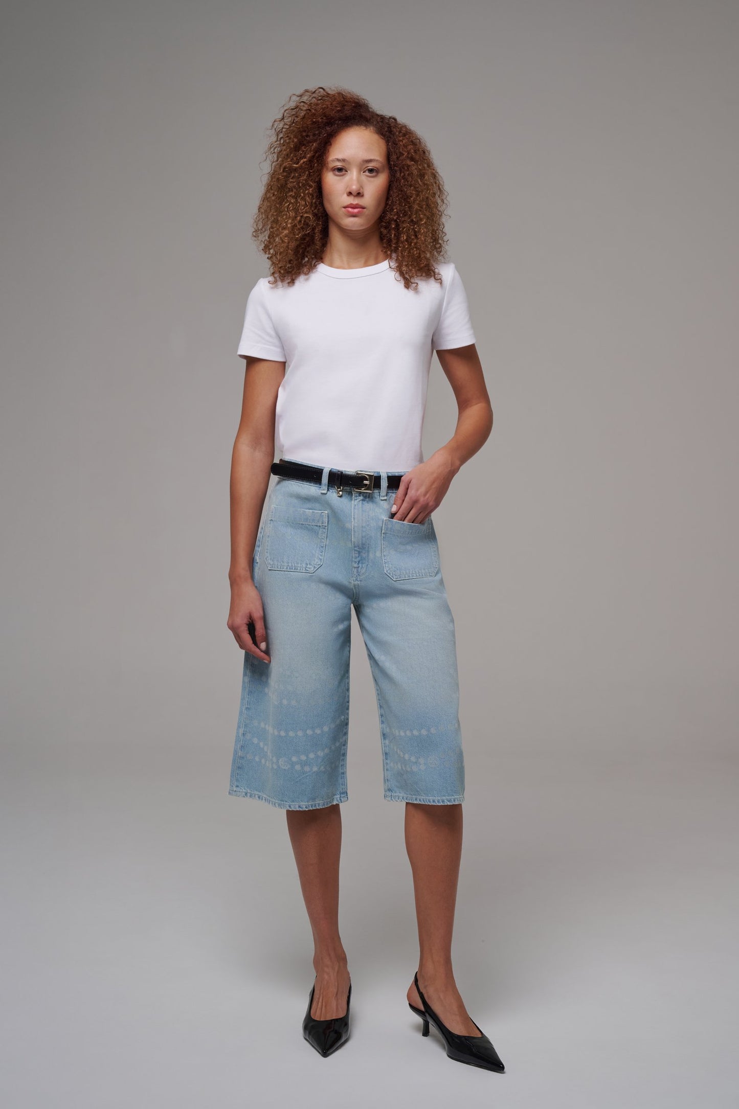 Holly Pearl Light Blue