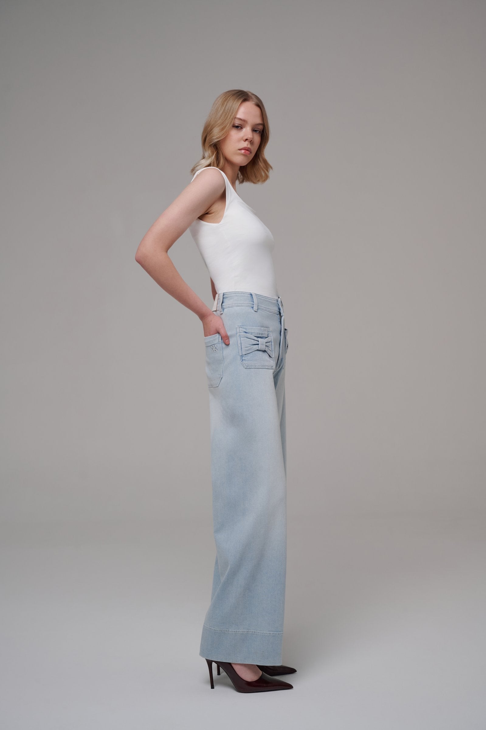 Lily Bow Light Blue