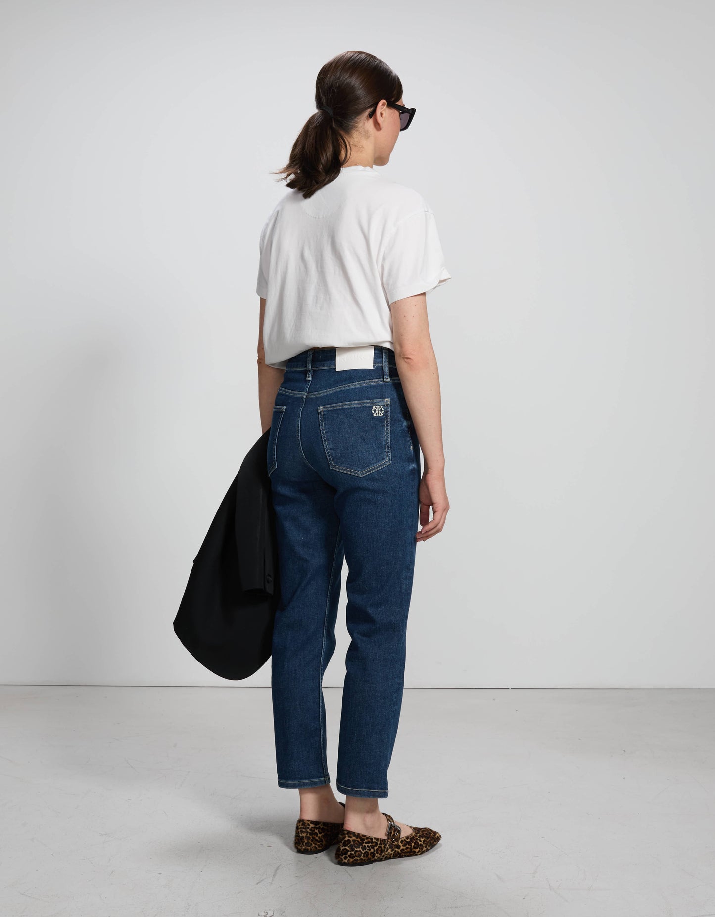 Mila Dark Blue - back view - ReikoParis