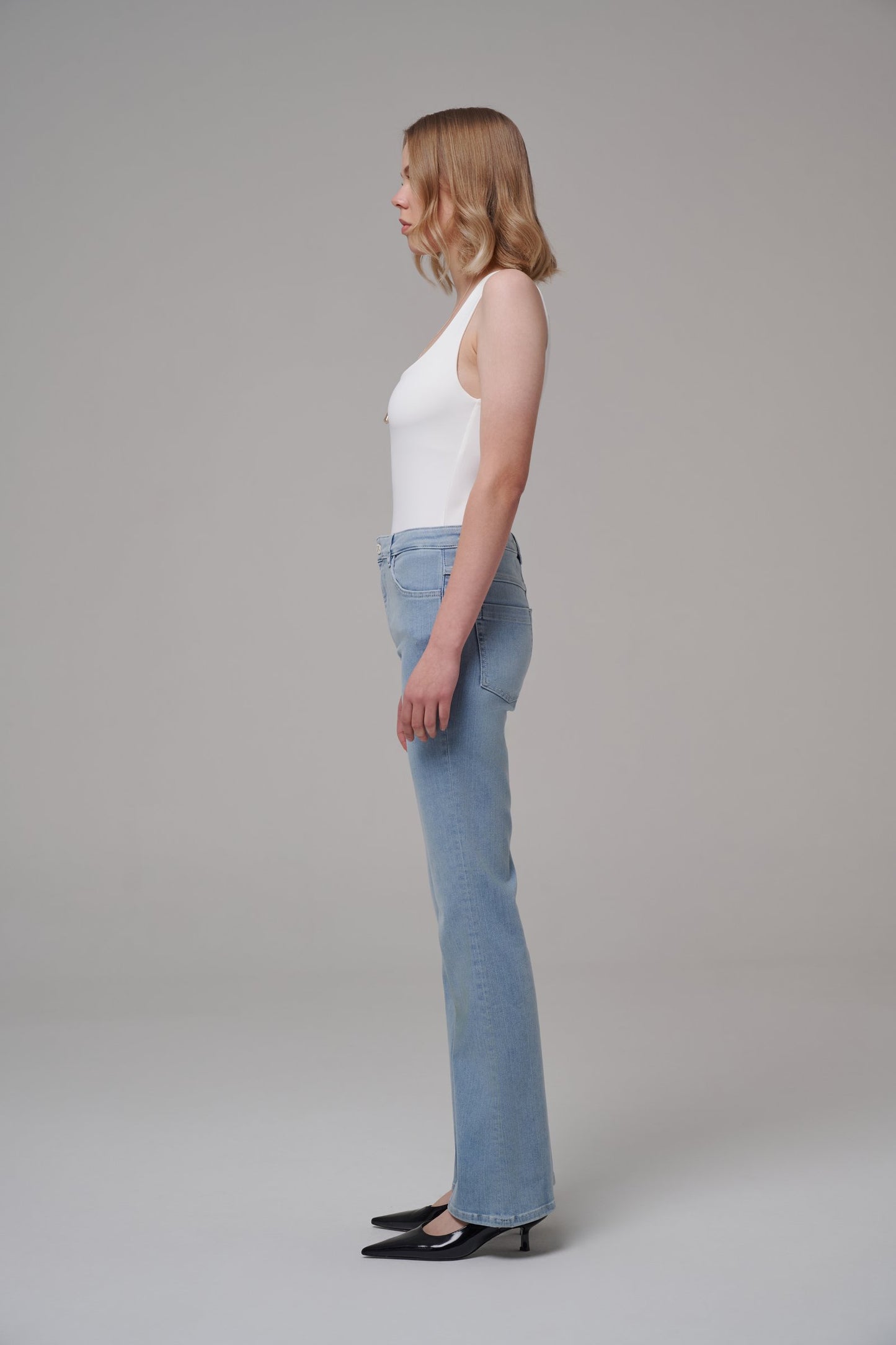 Monroe Medium Blue