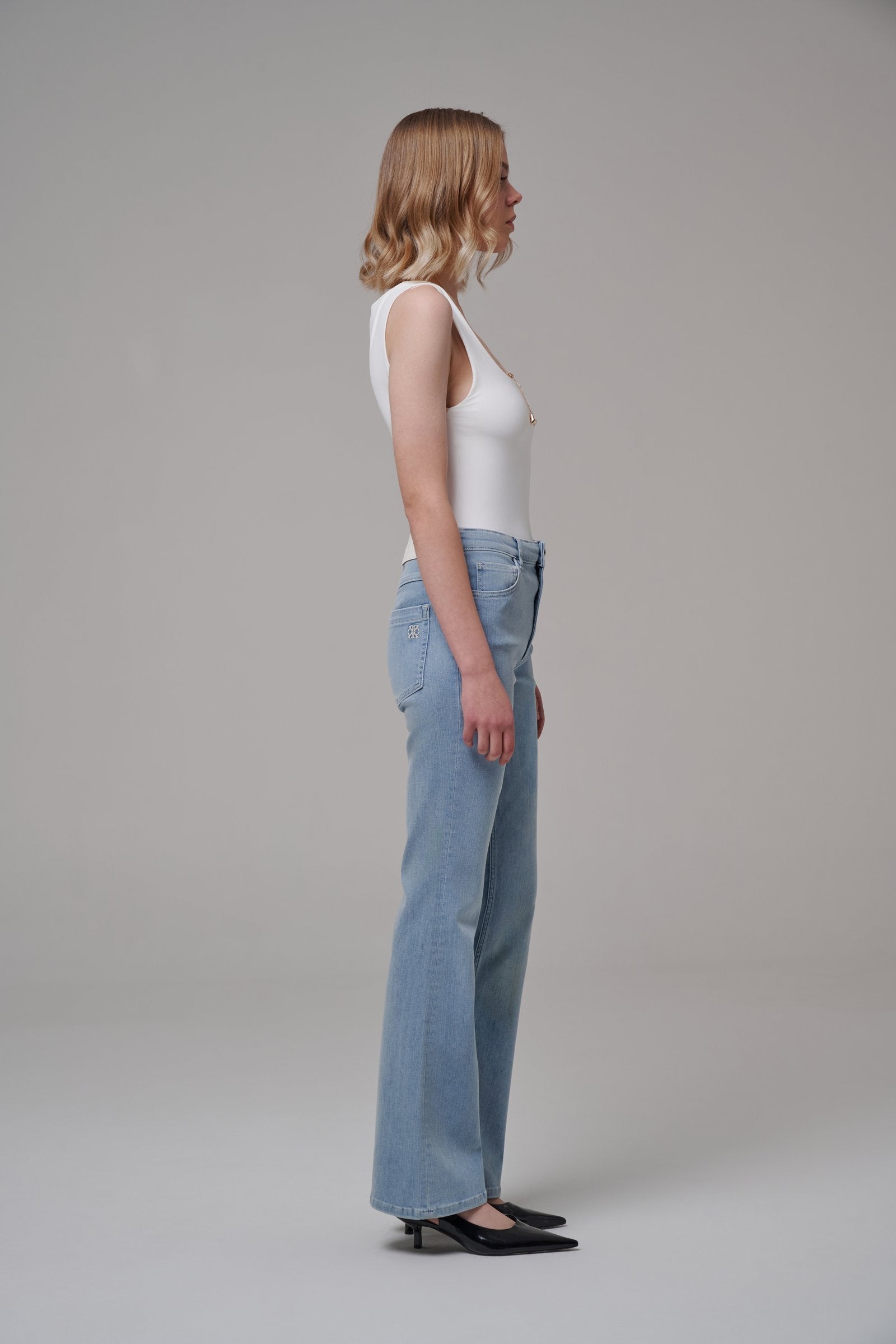 Monroe Medium Blue