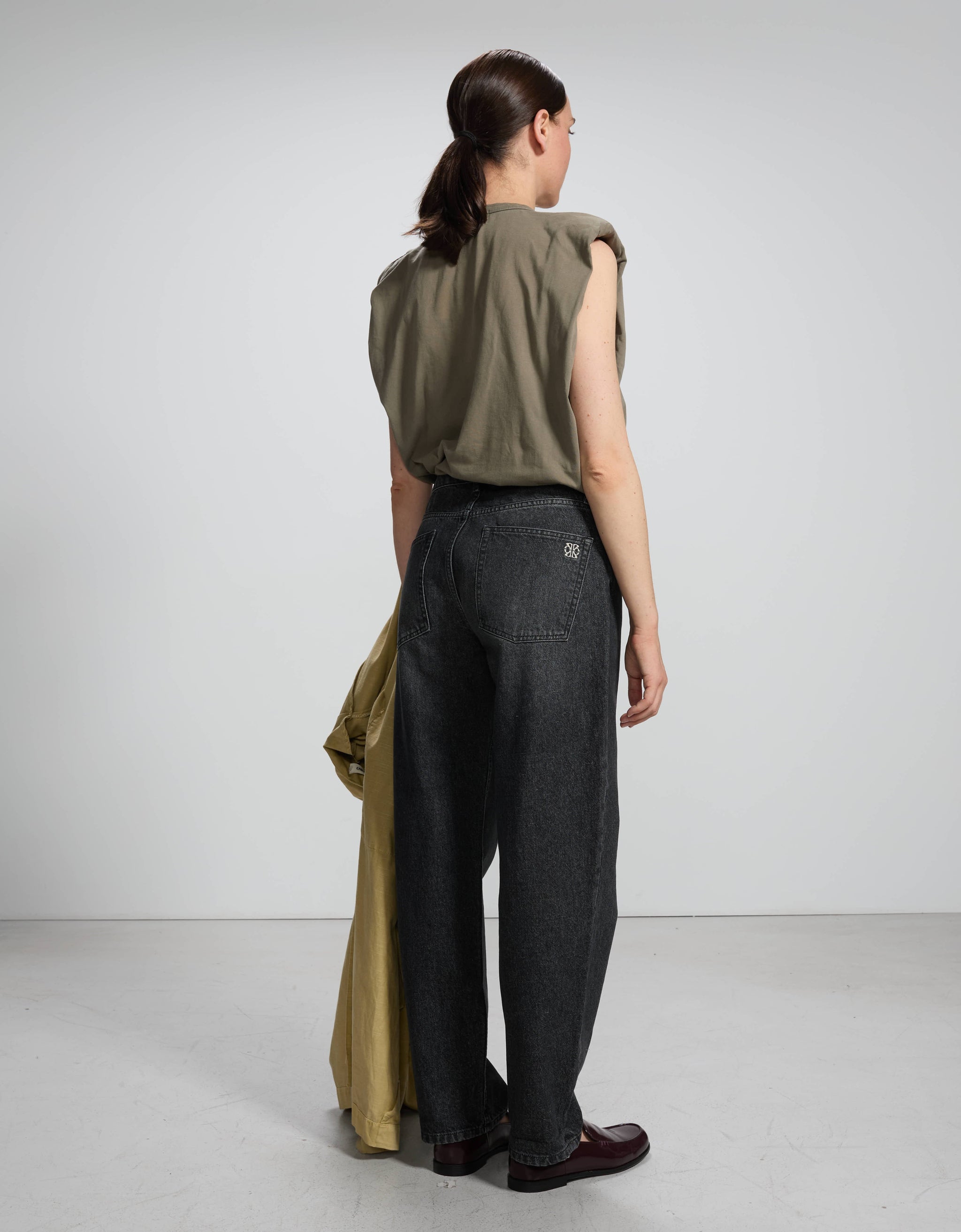 Paris Black - back view - ReikoParis