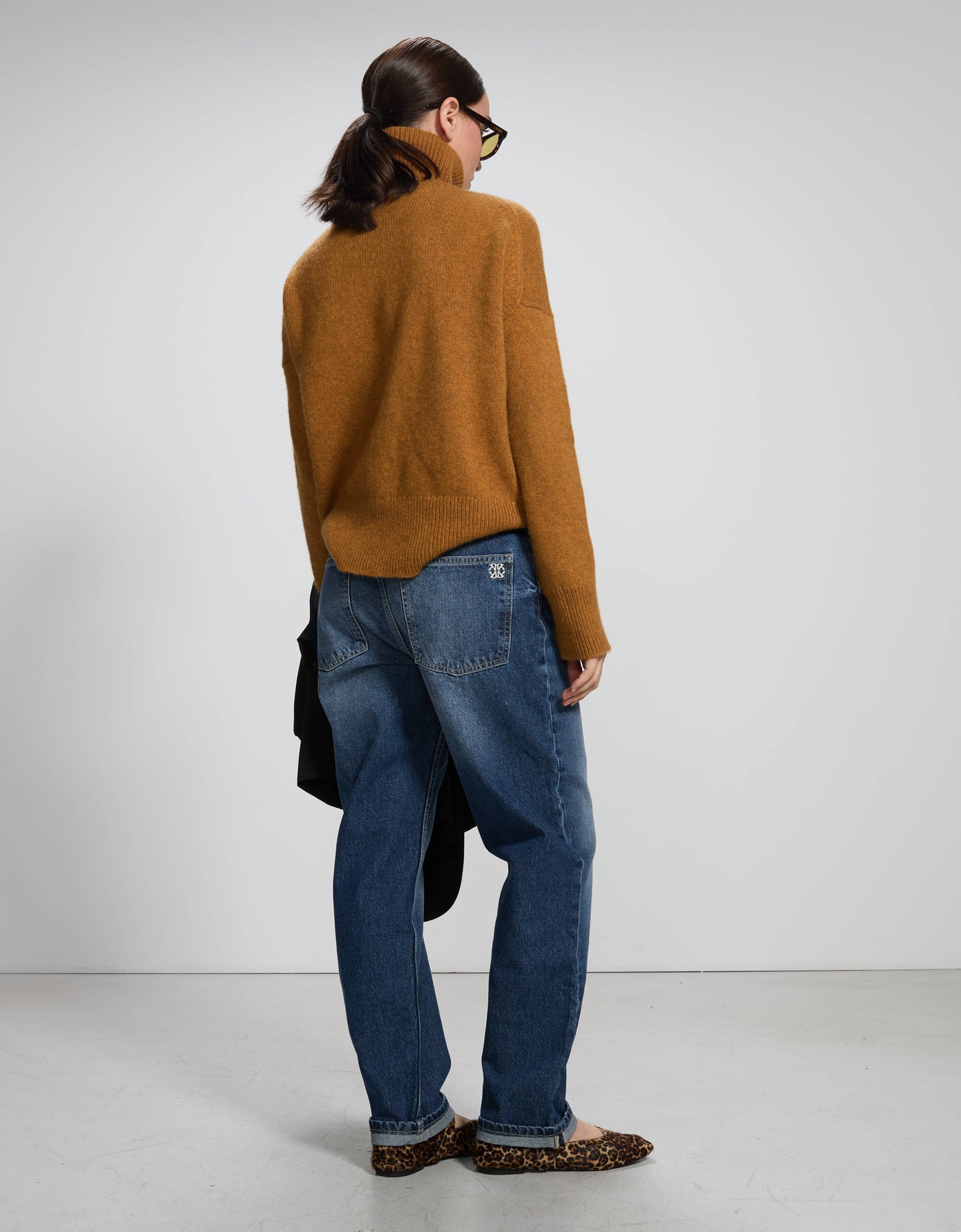 Paris Dark Blue - back view - ReikoParis