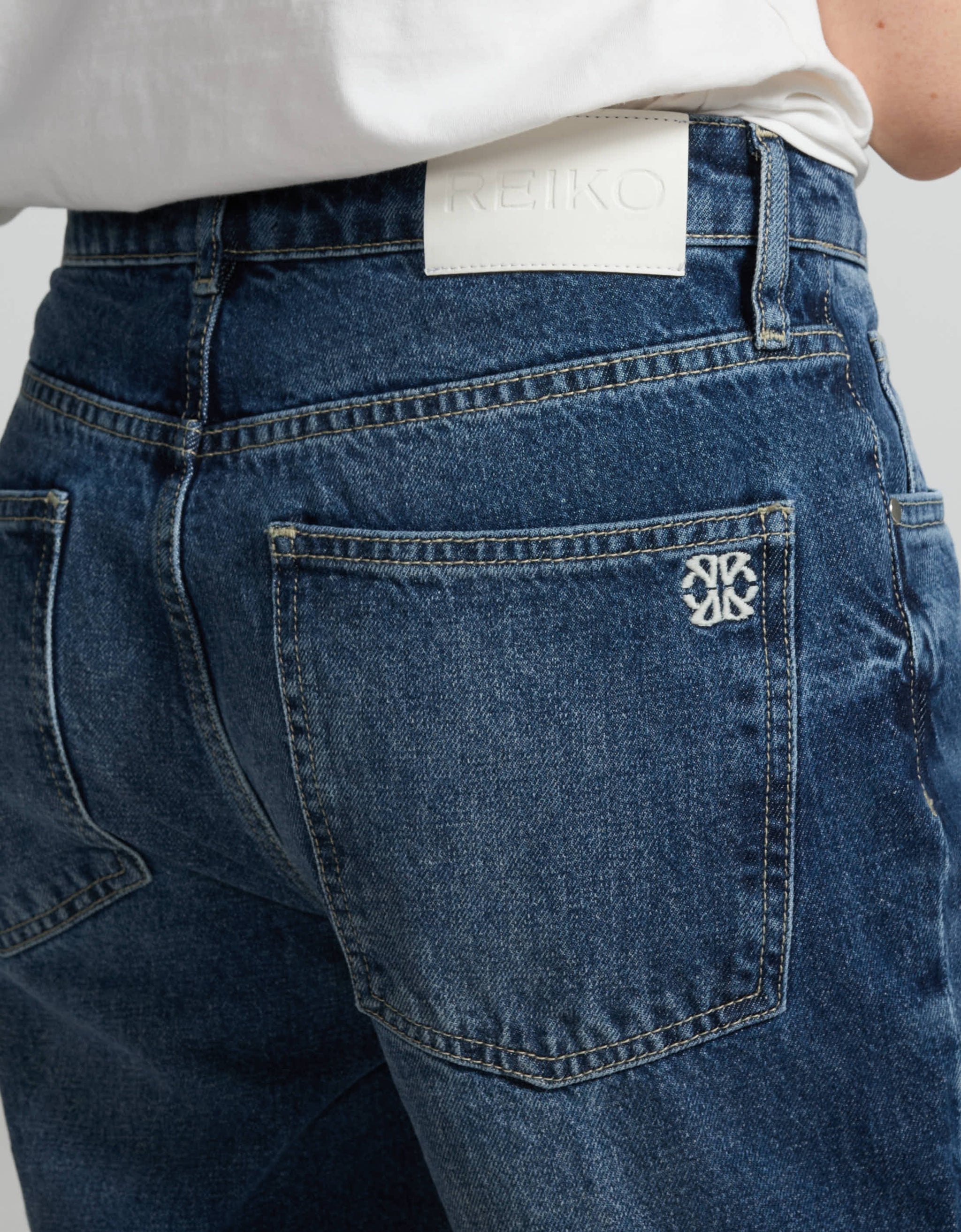 Paris Medium Blue - detail view - ReikoParis