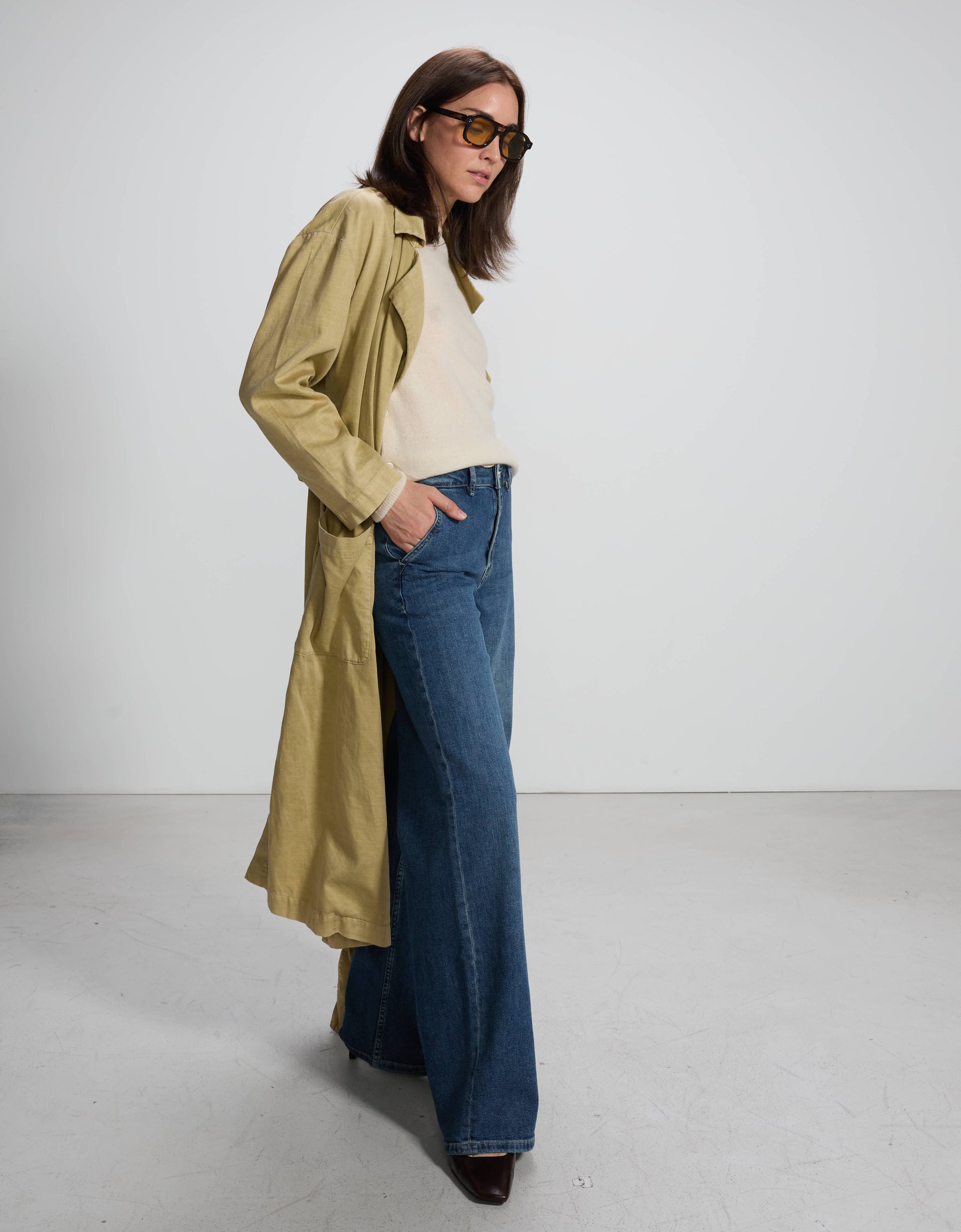 Pom Dark Blue - side view - ReikoParis