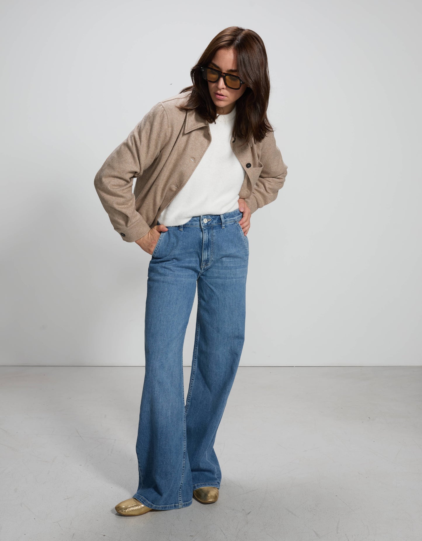 Pom Medium Blue - side view - ReikoParis