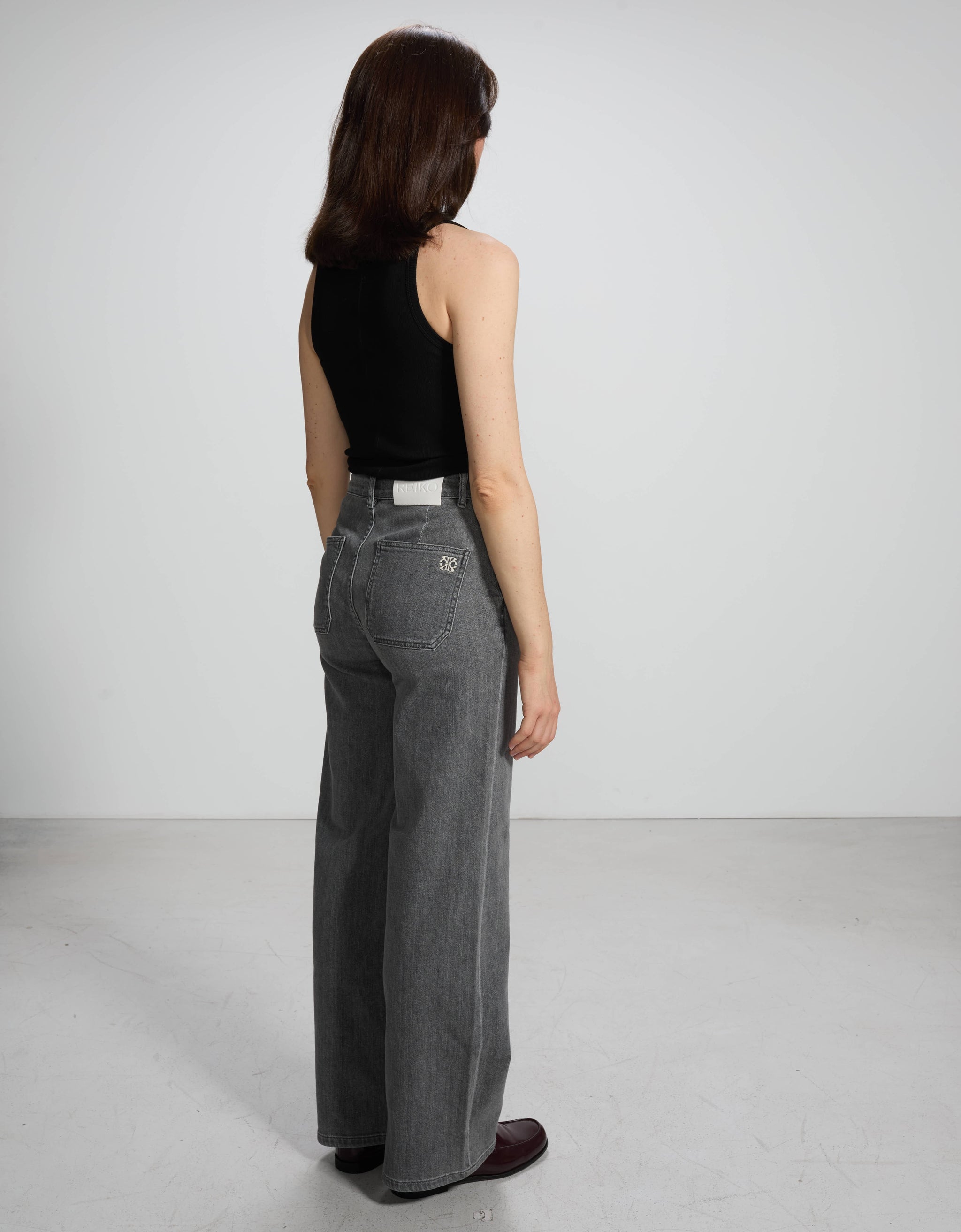 Pom Grey - back view - ReikoParis