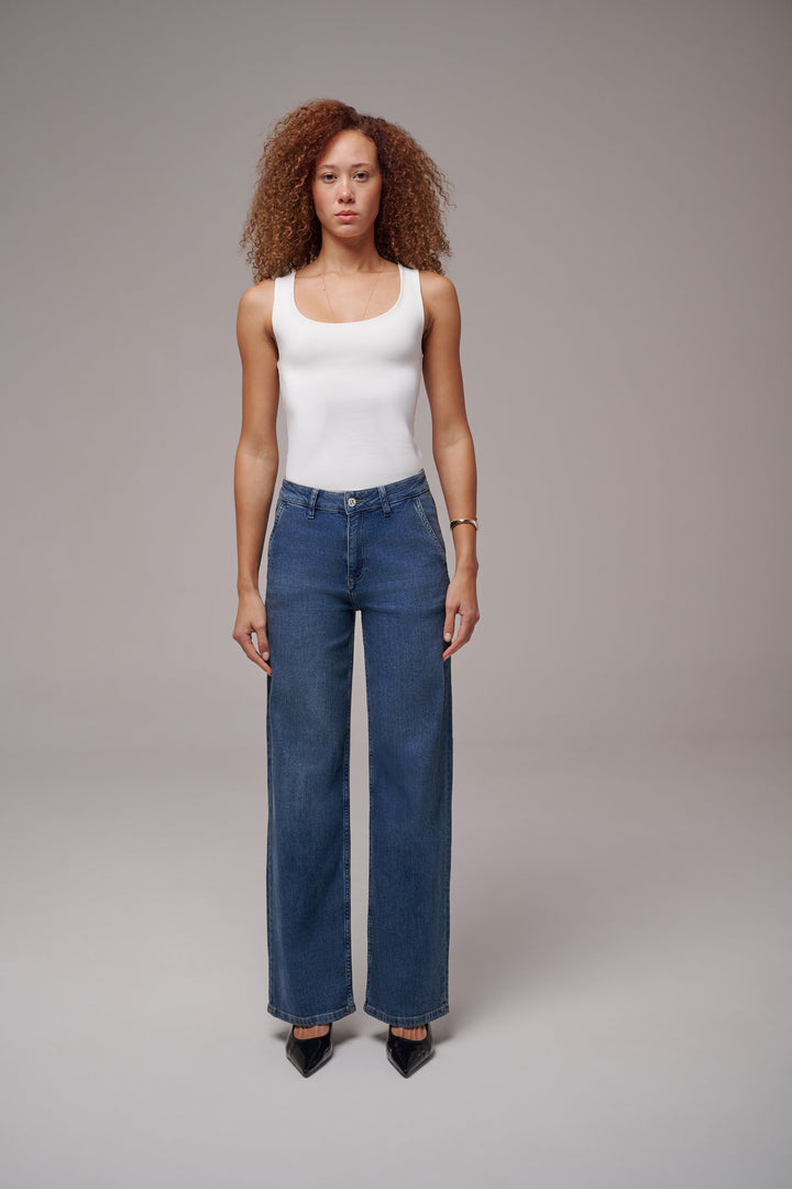 Pom Medium Blue