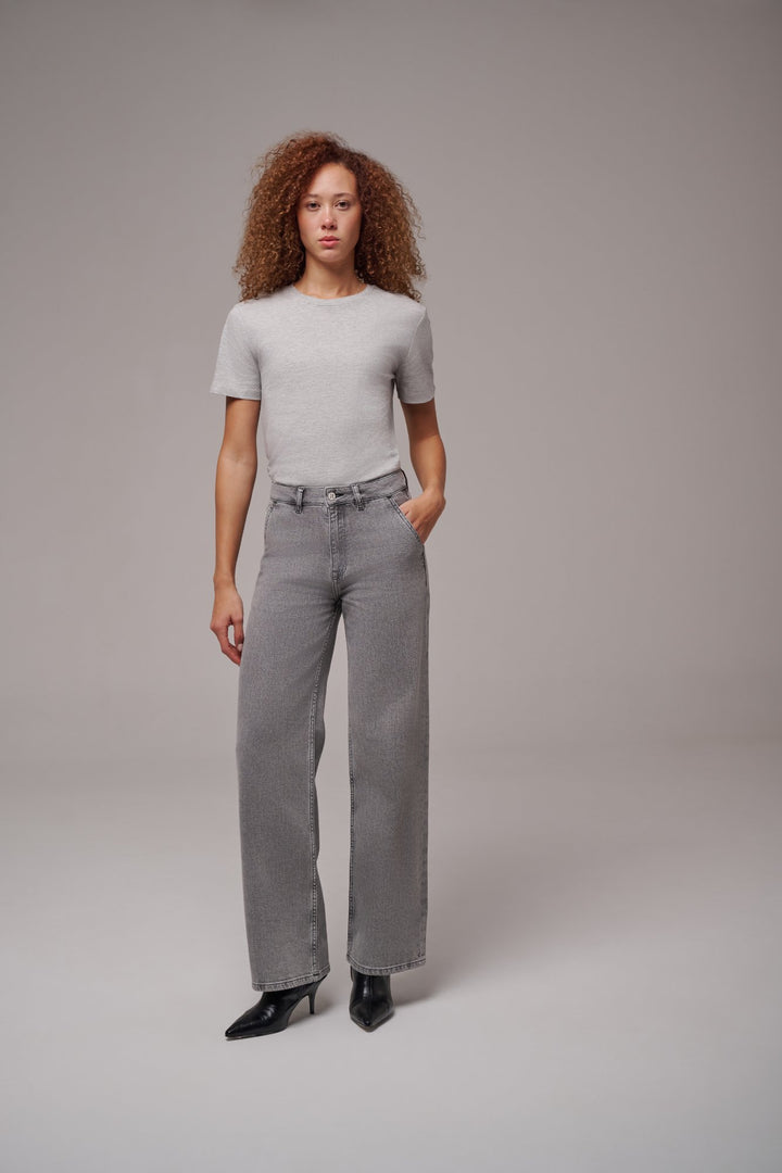 Pom Light Grey by ReikoParis